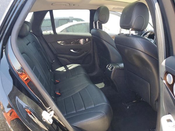 2016 MERCEDES-BENZ GLC GLC300 Base-4M