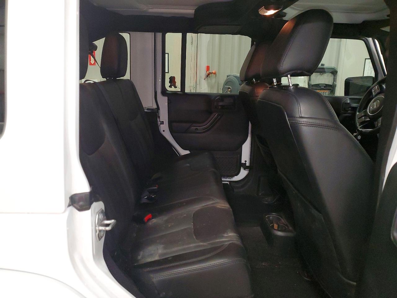 2017 JEEP WRANGLER UNLIMITED SAHARA 4X4