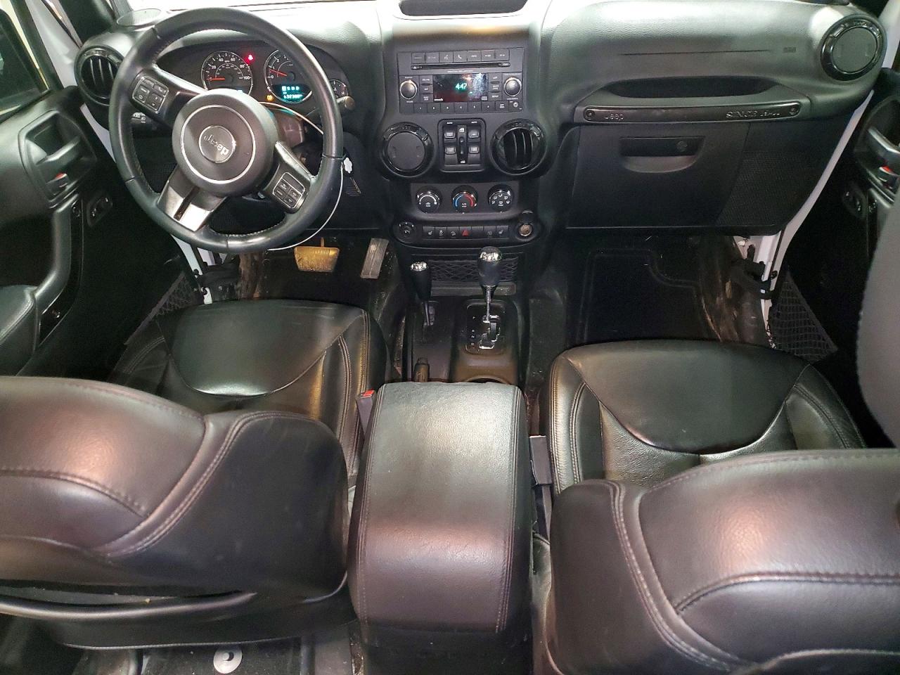 2017 JEEP WRANGLER UNLIMITED SAHARA 4X4