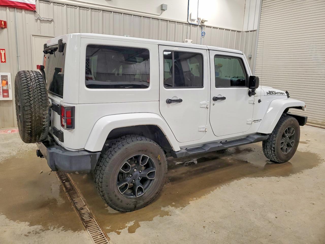 2017 JEEP WRANGLER UNLIMITED SAHARA 4X4
