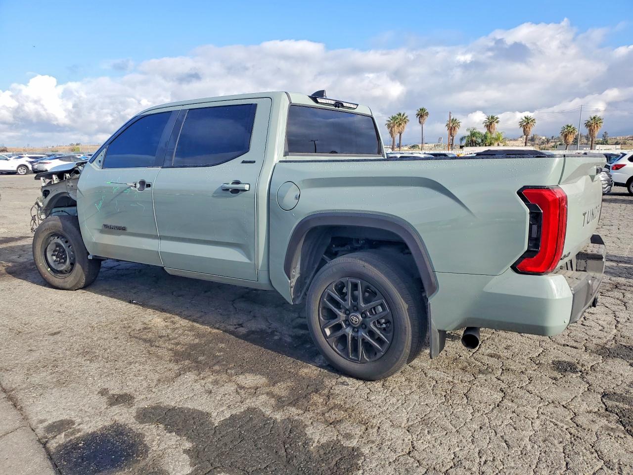 2025 TOYOTA TUNDRA