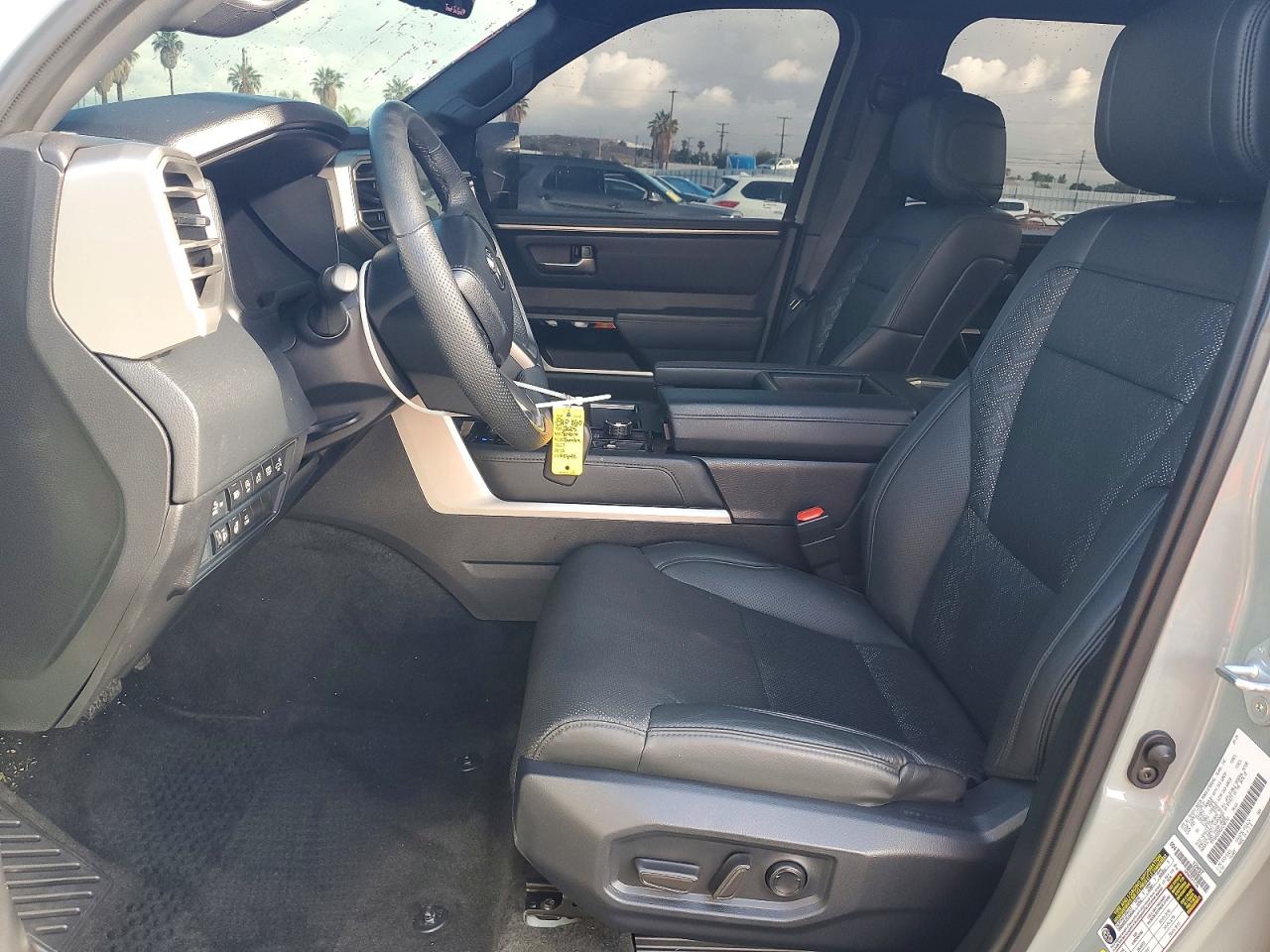 2025 TOYOTA TUNDRA