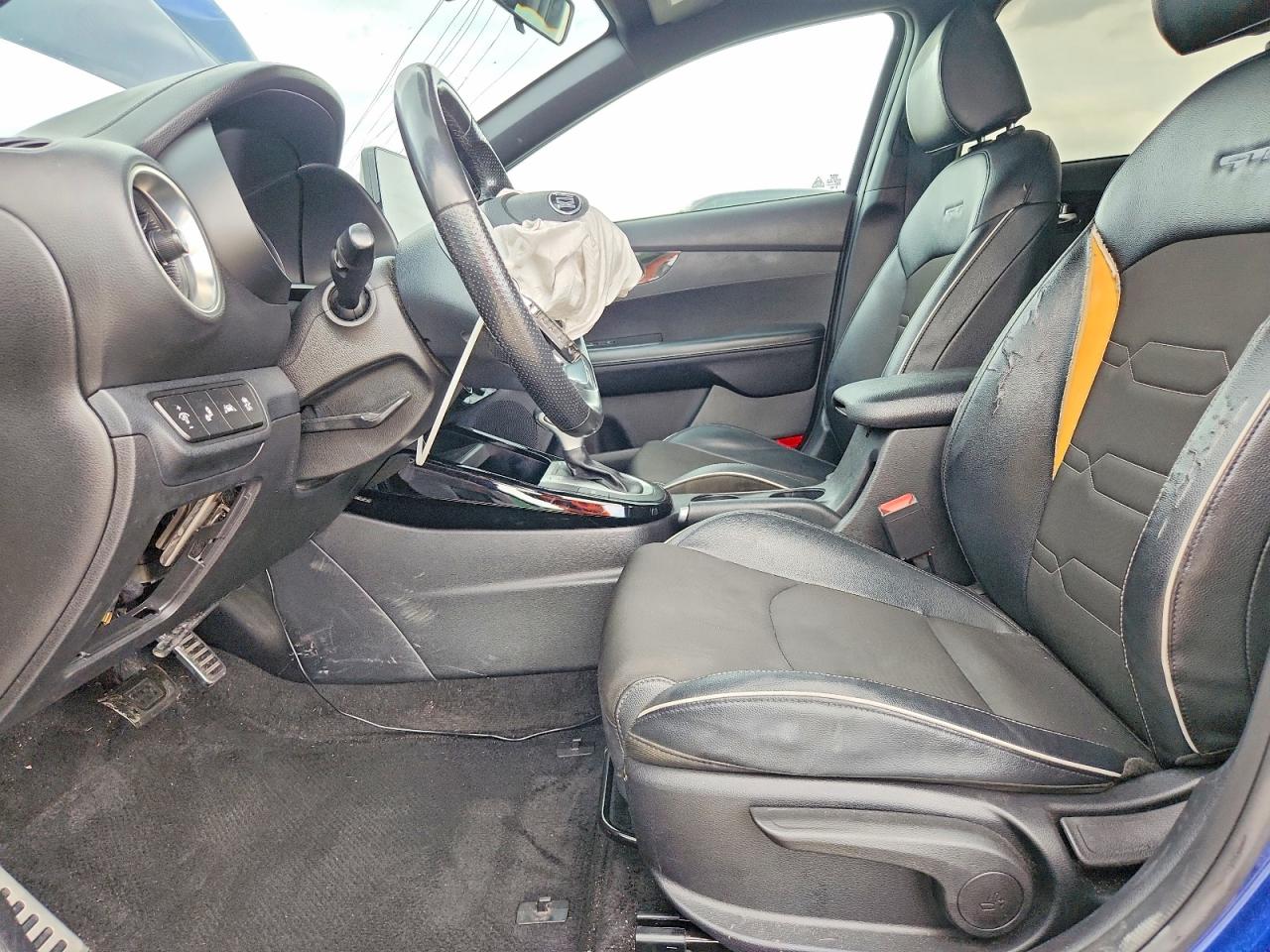 2021 KIA FORTE GT Line