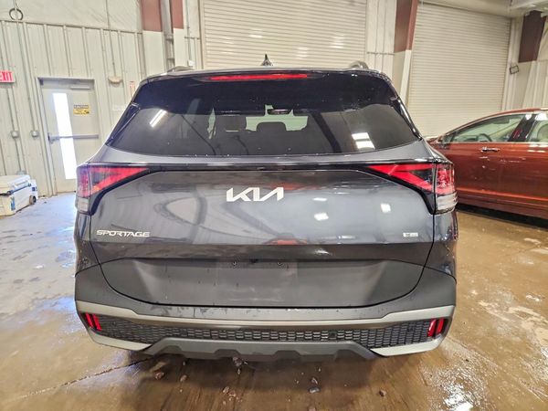 2023 KIA SPORTAGE X-LINE