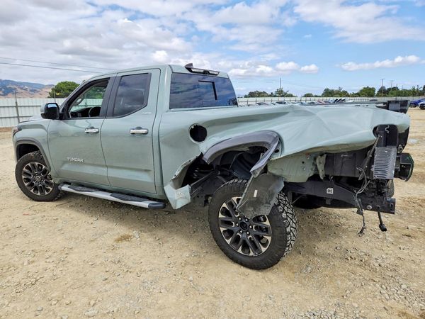 2024 TOYOTA TUNDRA