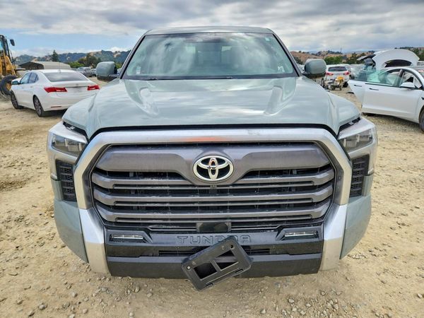 2024 TOYOTA TUNDRA