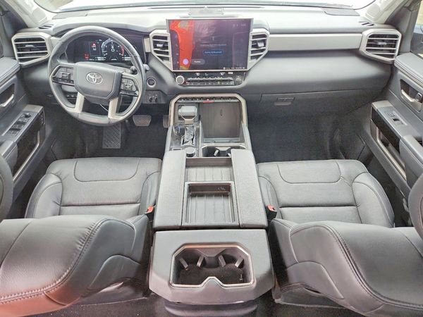 2024 TOYOTA TUNDRA