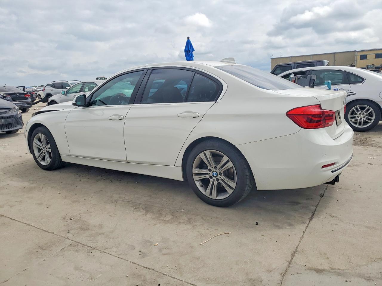 2018 BMW 330