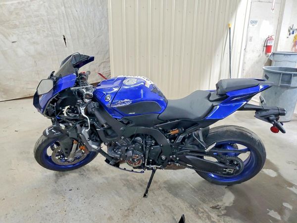 2026 YAMAHA YZF890