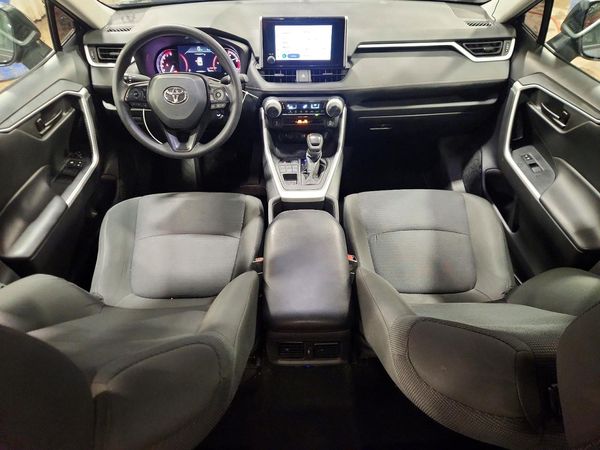 2023 TOYOTA RAV4 LE