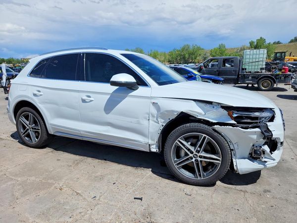 2021 AUDI Q5 E