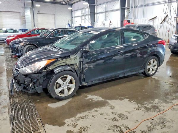 2013 HYUNDAI ELANTRA