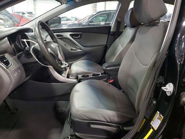 2013 HYUNDAI ELANTRA