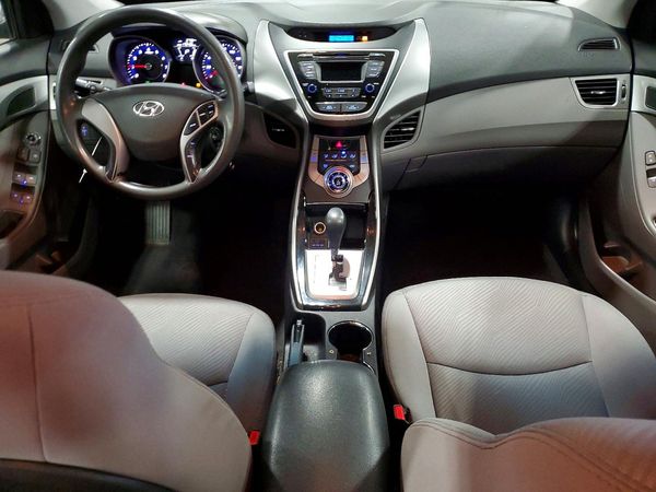 2013 HYUNDAI ELANTRA