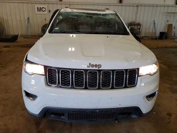 2020 JEEP GRAND CHEROKEE Laredo