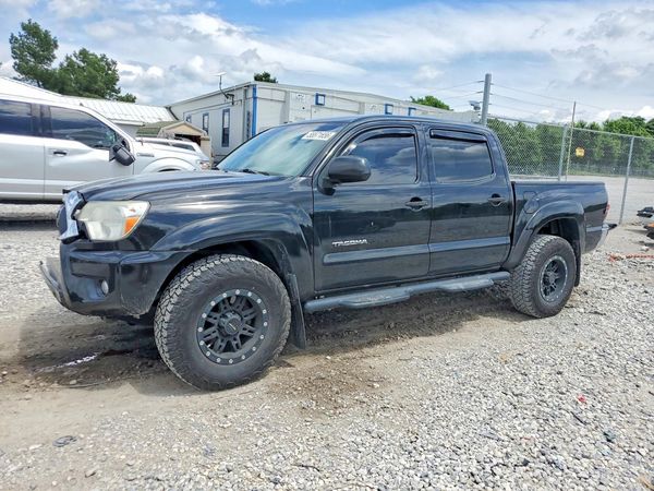 2015 TOYOTA TACOMA Delux Grade