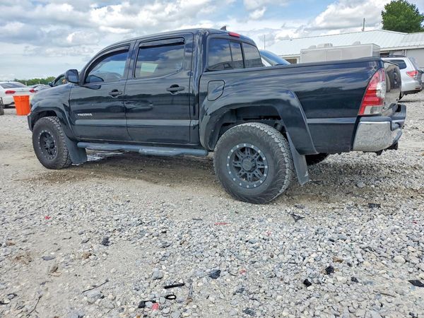 2015 TOYOTA TACOMA Delux Grade