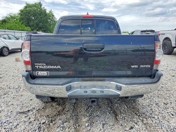 2015 TOYOTA TACOMA Delux Grade