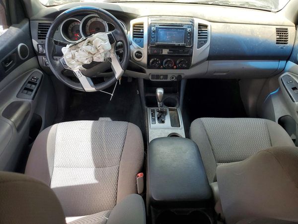 2015 TOYOTA TACOMA Delux Grade