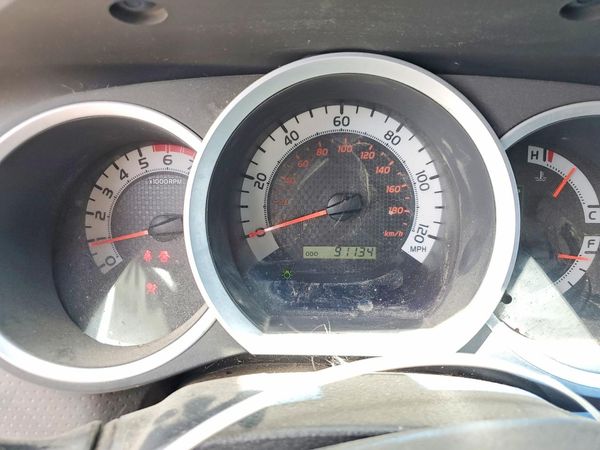 2015 TOYOTA TACOMA Delux Grade