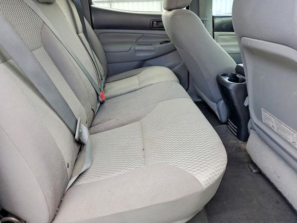 2015 TOYOTA TACOMA Delux Grade
