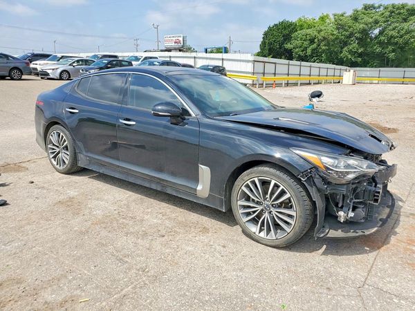 2019 KIA STINGER Base