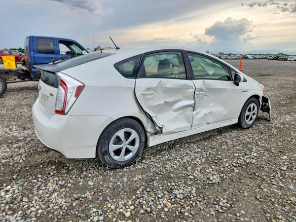 2015 TOYOTA PRIUS