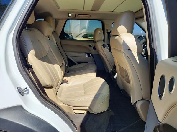 2017 LAND ROVER RANGE ROVER SPORT HSE
