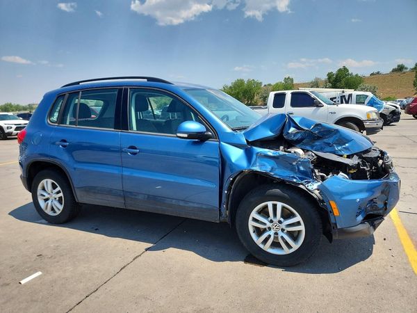 2017 VOLKSWAGEN TIGUAN