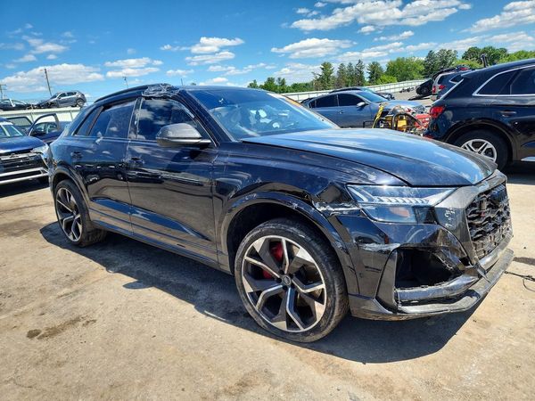 2021 AUDI RS Q8 quattro