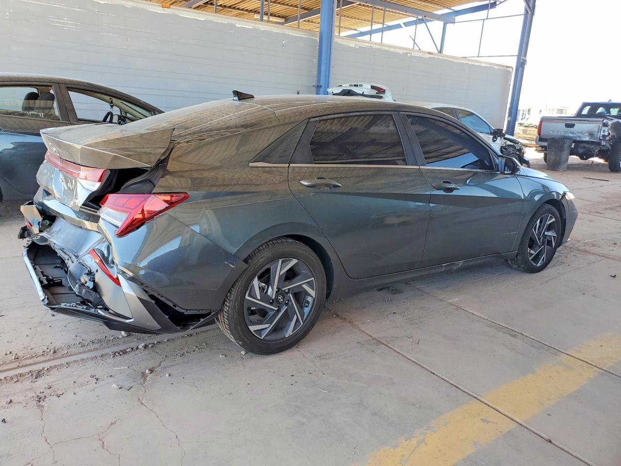 2024 HYUNDAI ELANTRA Limited