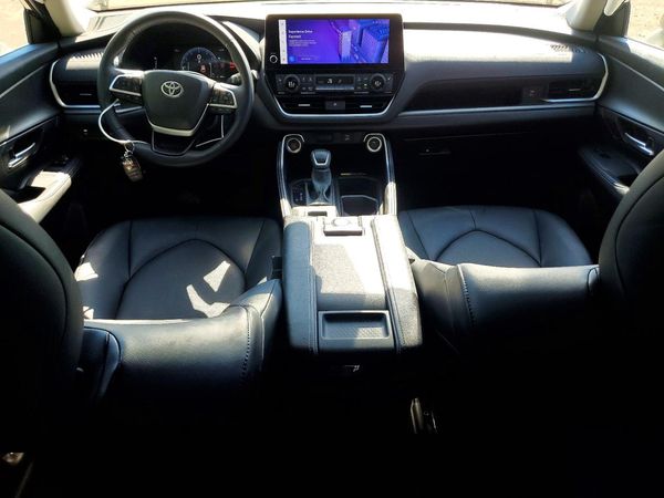 2025 TOYOTA GRAND HIGHLANDER
