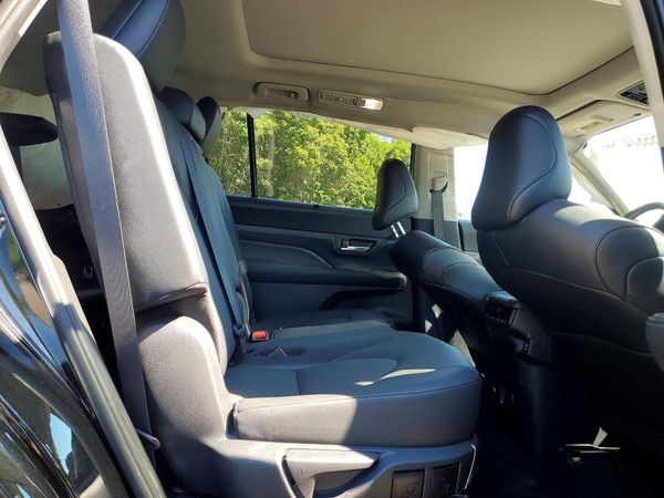 2025 TOYOTA GRAND HIGHLANDER