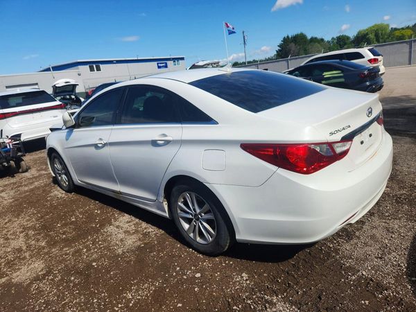 2012 HYUNDAI SONATA Middle-low level