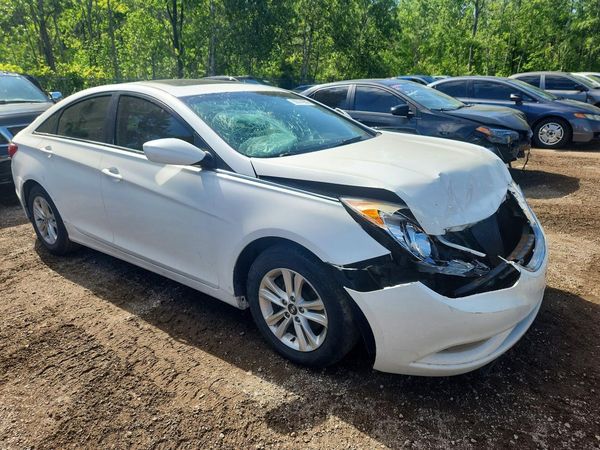 2012 HYUNDAI SONATA Middle-low level