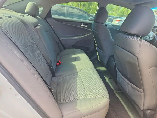 2012 HYUNDAI SONATA Middle-low level