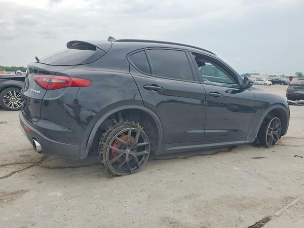2018 ALFA ROMEO STELVIO AWD