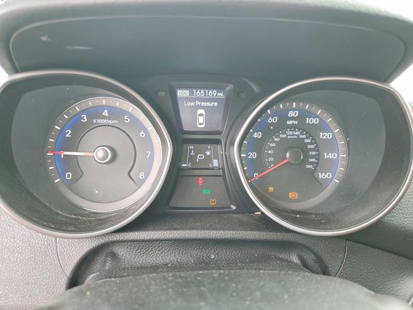 2016 HYUNDAI ELANTRA