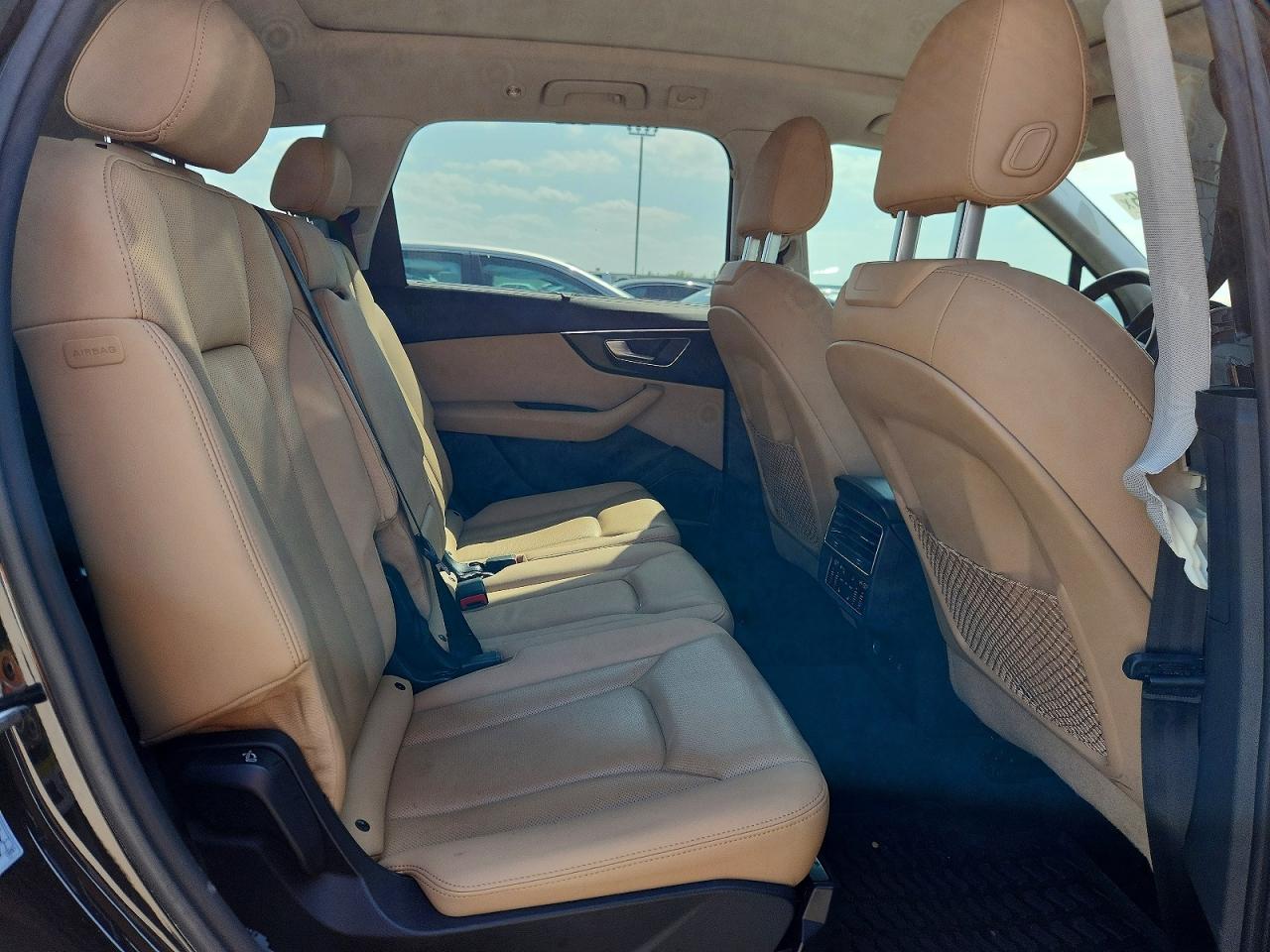 2022 AUDI Q7 quattro Premium Plus