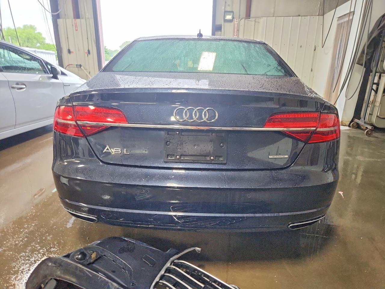 2017 AUDI A8 quattro L