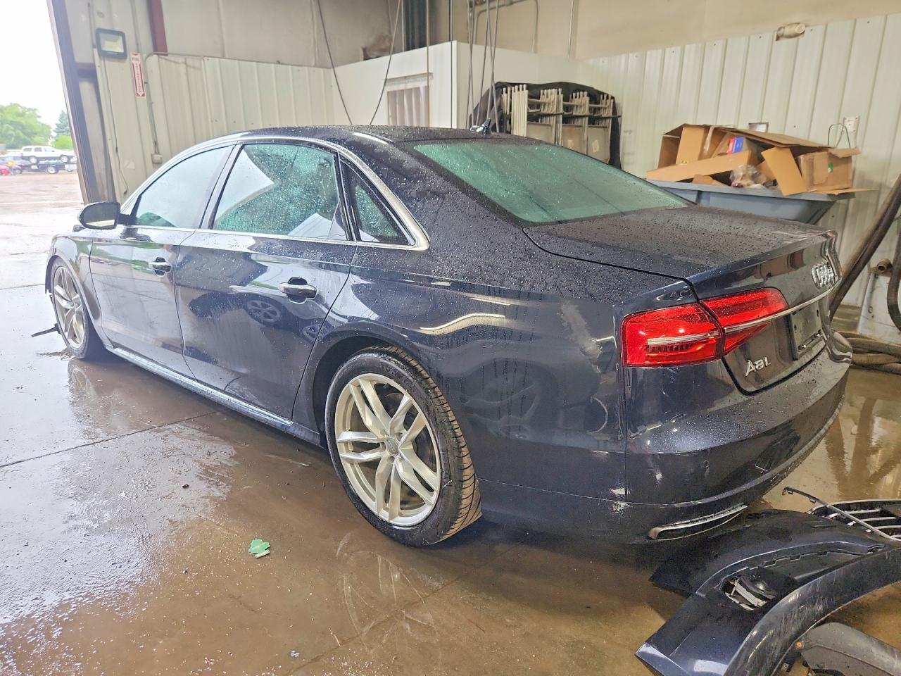 2017 AUDI A8 quattro L