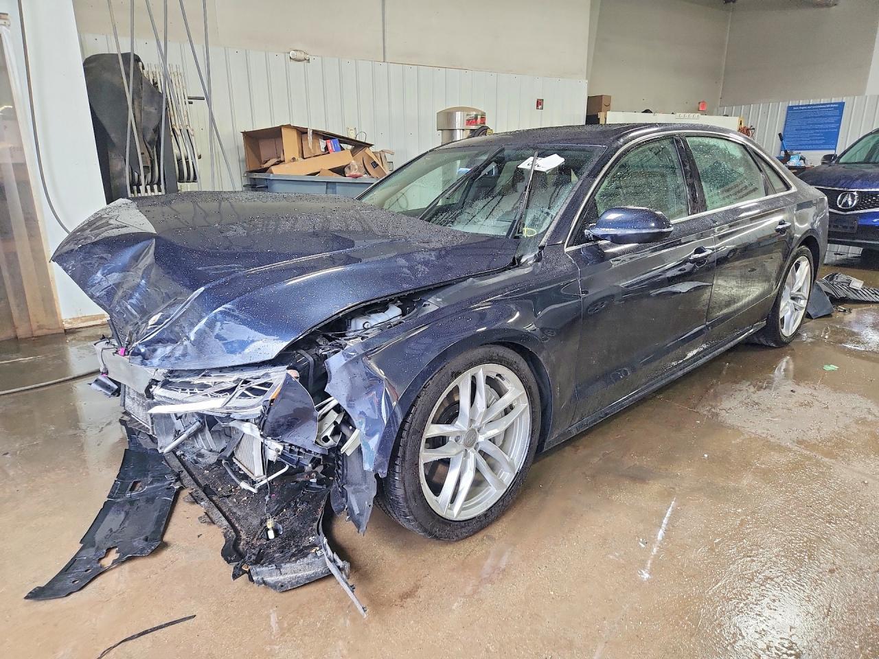 2017 AUDI A8 quattro L