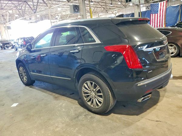 2017 CADILLAC XT5