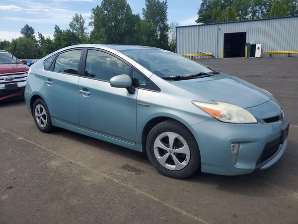 2014 TOYOTA PRIUS
