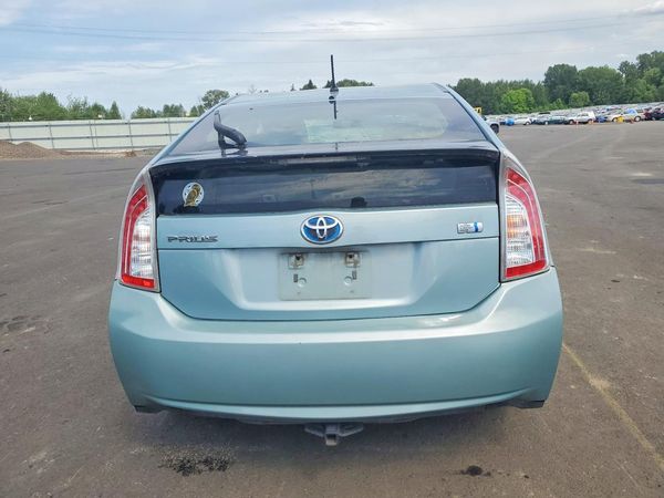 2014 TOYOTA PRIUS