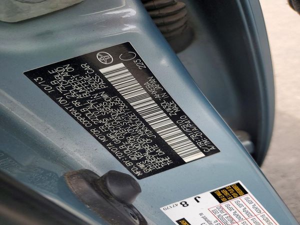 2014 TOYOTA PRIUS