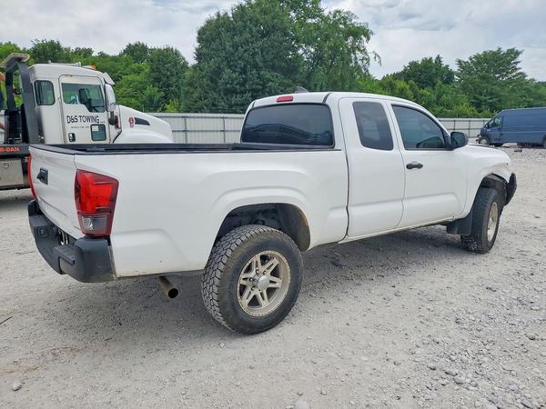 2020 TOYOTA TACOMA SR5