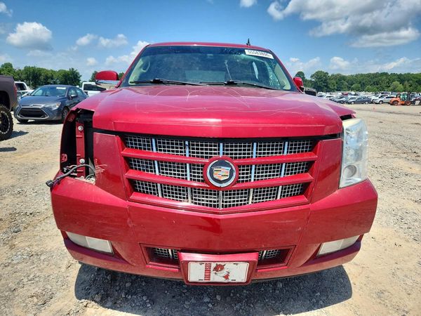 2013 CADILLAC ESCALADE Premium
