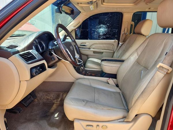 2013 CADILLAC ESCALADE Premium