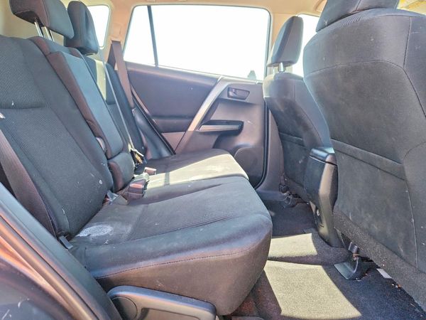 2017 TOYOTA RAV4 LE